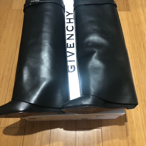 Givenchy Shark Lock Boots - Picture 6 of 7